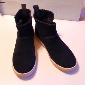 Koolaburra by Ugg ankle boots